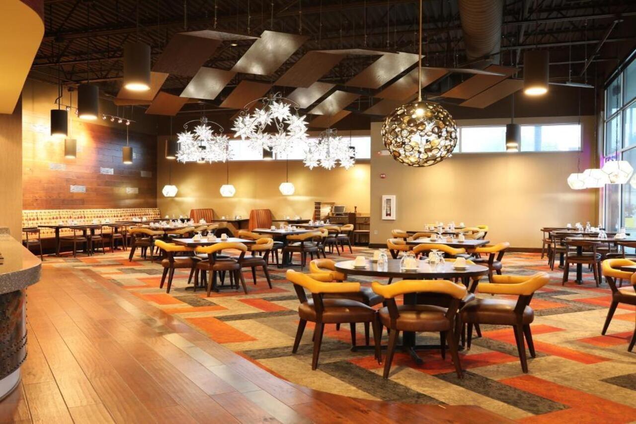 奥马哈西南希尔顿逸林酒店 外观 照片